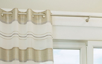 Beige Gardine mit Ösen